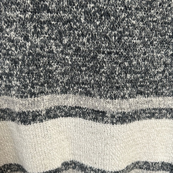 DEREK LAM 10 Crosby Grey White Striped Knit‎ Crew Neck Sweater, Size 0 XS - Picture 4 of 6